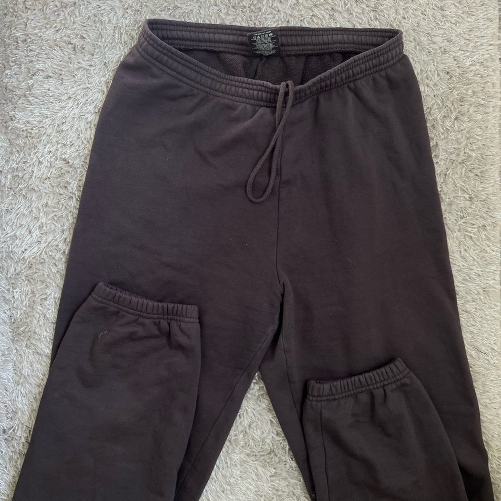 Skims outdoor fleece joggers